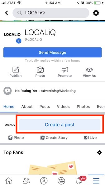 Il primo passo per aggiungere un luogo a un post di Facebook su cellulare è creare il post.