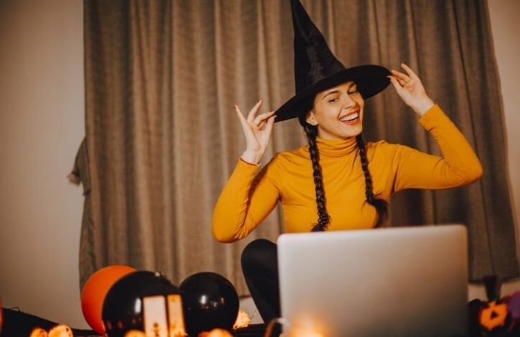 13 Spooktacular Halloween Social Media Posts
