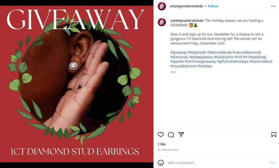 Red Giveaway Online Instagram Post Template