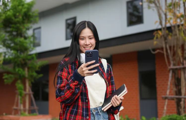 TikTok ad examples - woman looks at phone.